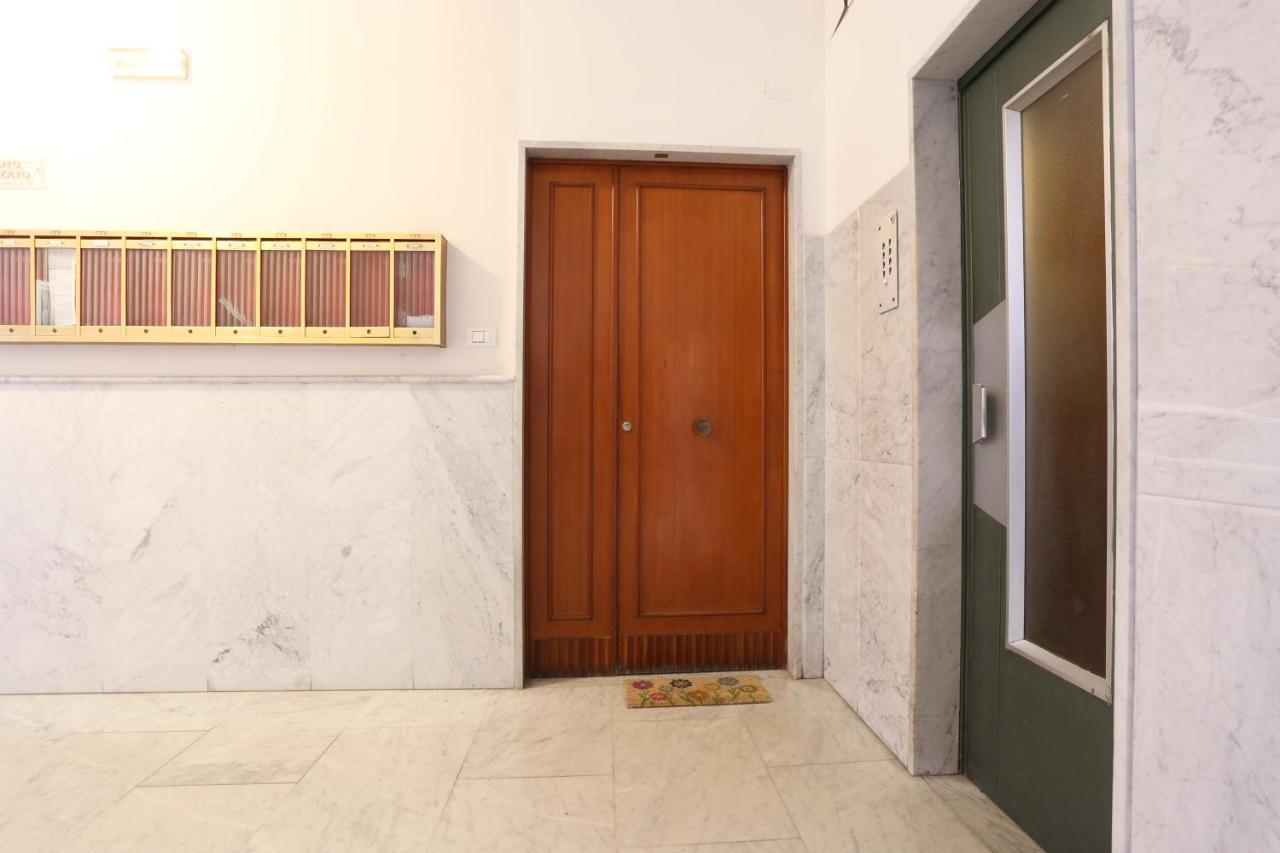 Apartmán Le Stanze Di Mami Salerno Exteriér fotografie